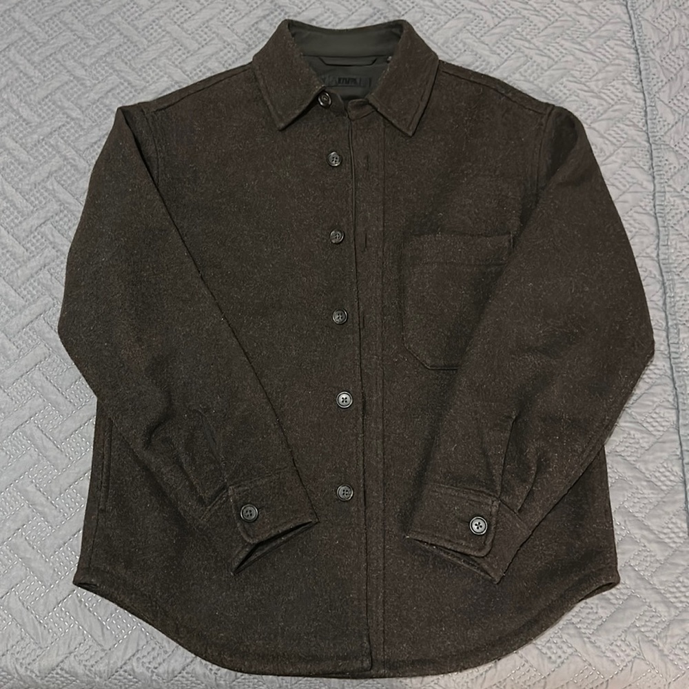 Uniqlo over sized shirt jacket // XS Brown